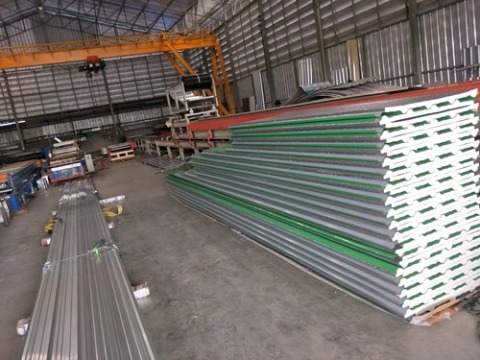 ผลิตและจำหน่ายเมทัลชีทเกรด A